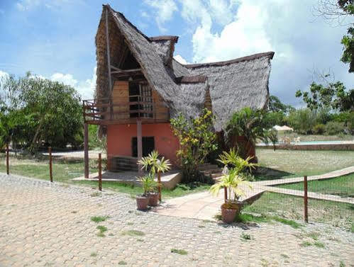 Pousada Aldeia Banzae Hotel Imbassai Exterior photo